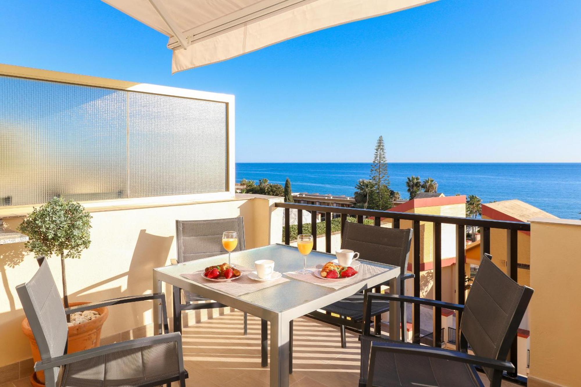 Romana Playa Apartment By The Beach Marbella Exterior foto